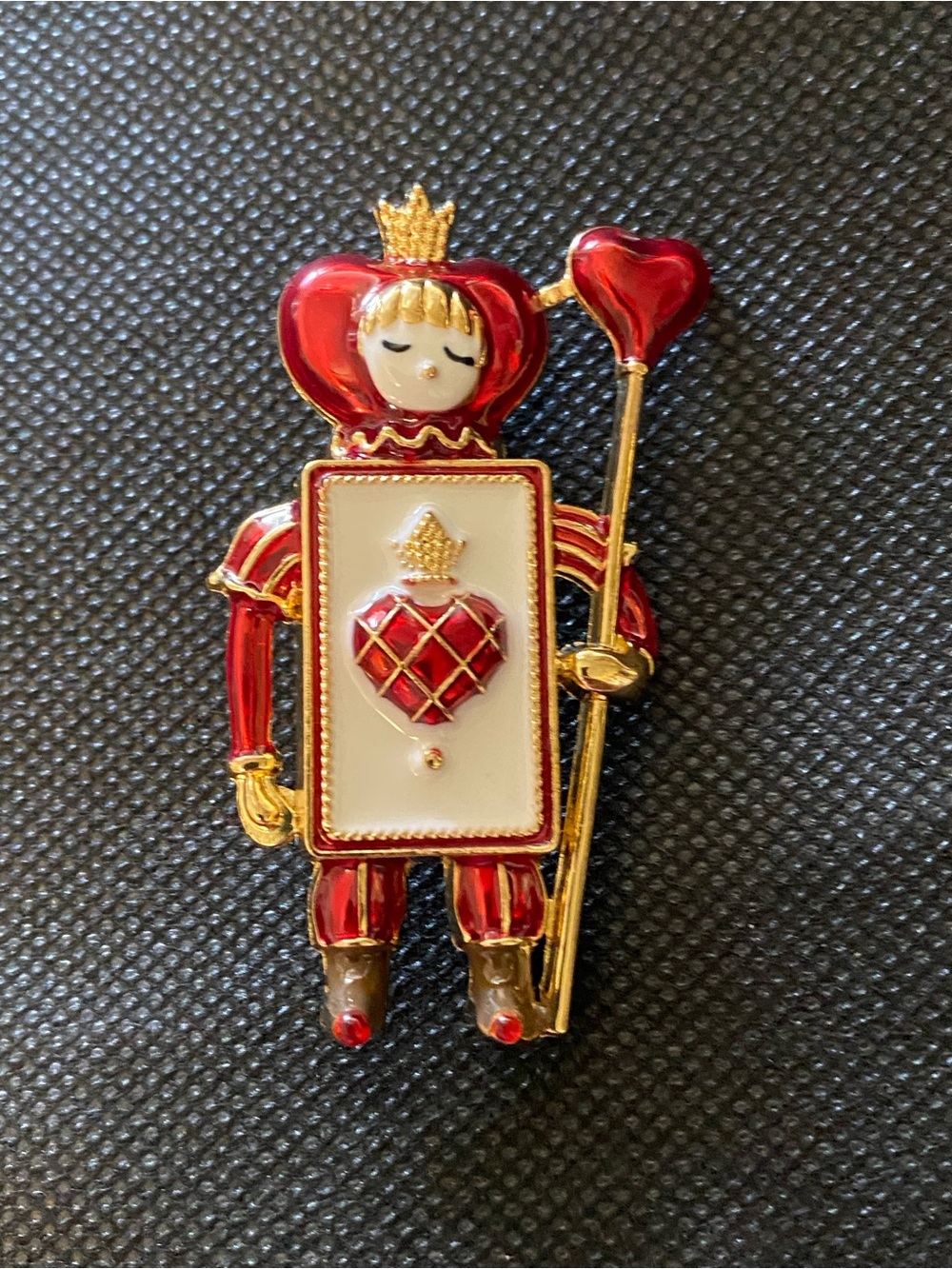 Red Heart Queen Playing Card Brooch - Gold Accent
